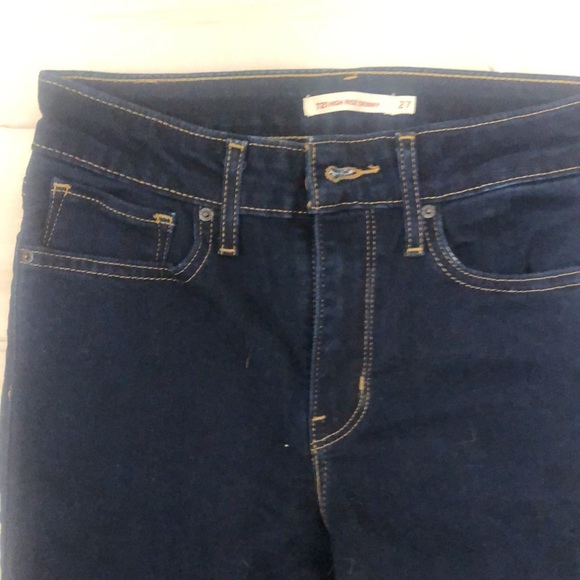 Levi’s 721 High Rise Skinny - Picture 2 of 6